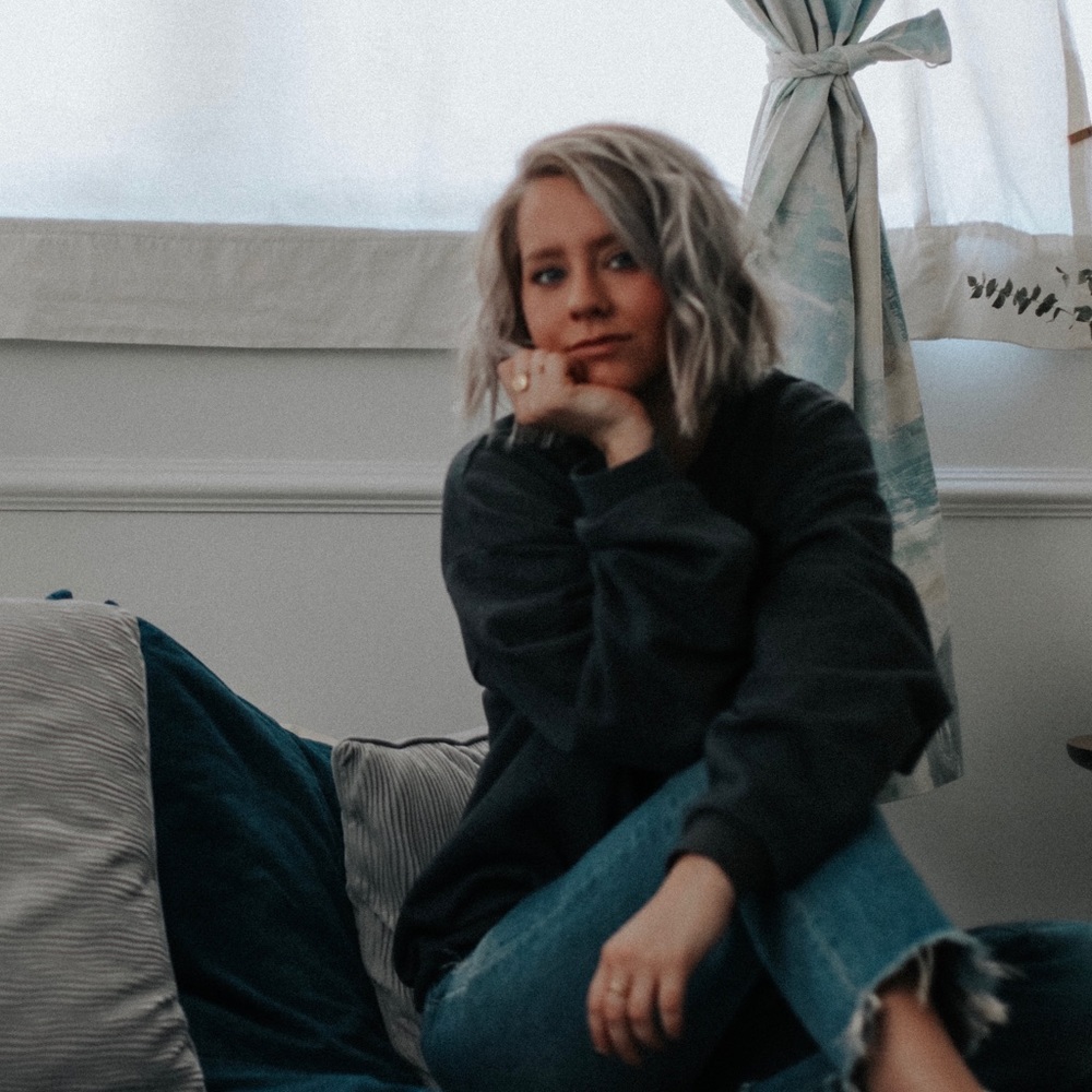Meet your Posher, Hannah joy